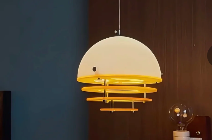 サンセットペンダントランプ - バウハウス風ガラスオーブライト